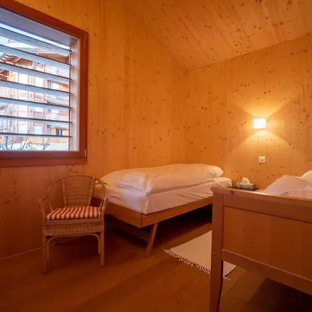 Chalet Vire Vent A 3 Confortable, Spacieux, Beau Jardin Domek alpejski Gryon
