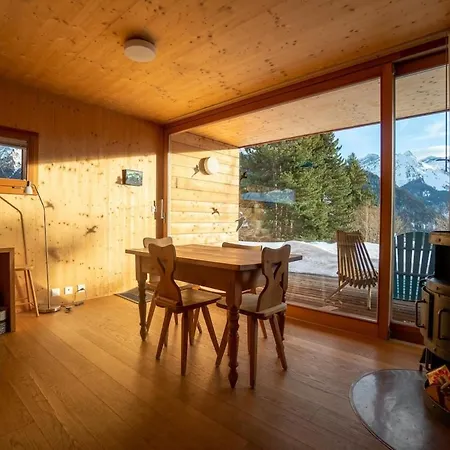 Chalet Chalet Vire Vent A 3 Confortable, Spacieux, Beau Jardin Gryon