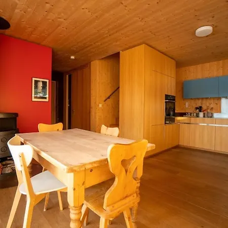 Chalet Chalet Vire Vent A 3 Confortable, Spacieux, Beau Jardin Gryon
